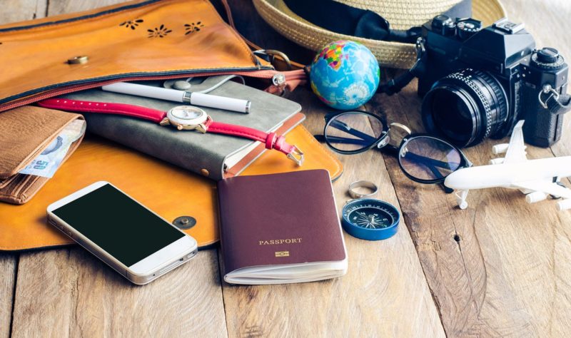 The 20 Most Essential Travel Items (Pro-Traveler Tip!)